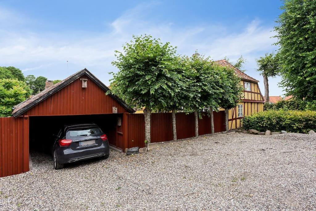 Idyllisk, Historisk Byhus Ved Fjorden I Mariager Exterior photo